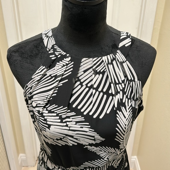 Maxi Dress w/ Lining - Picture 2 of 8